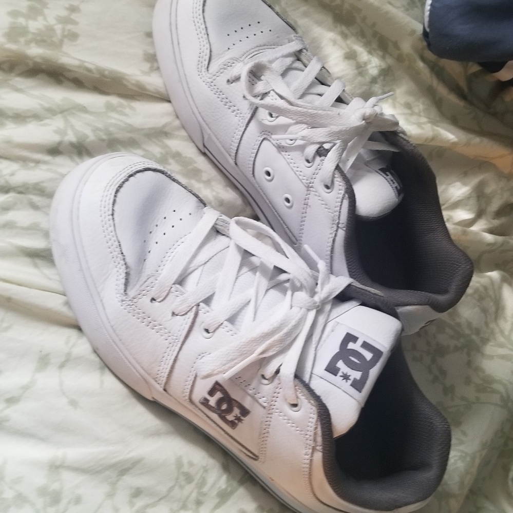 💚 DC skater shoes